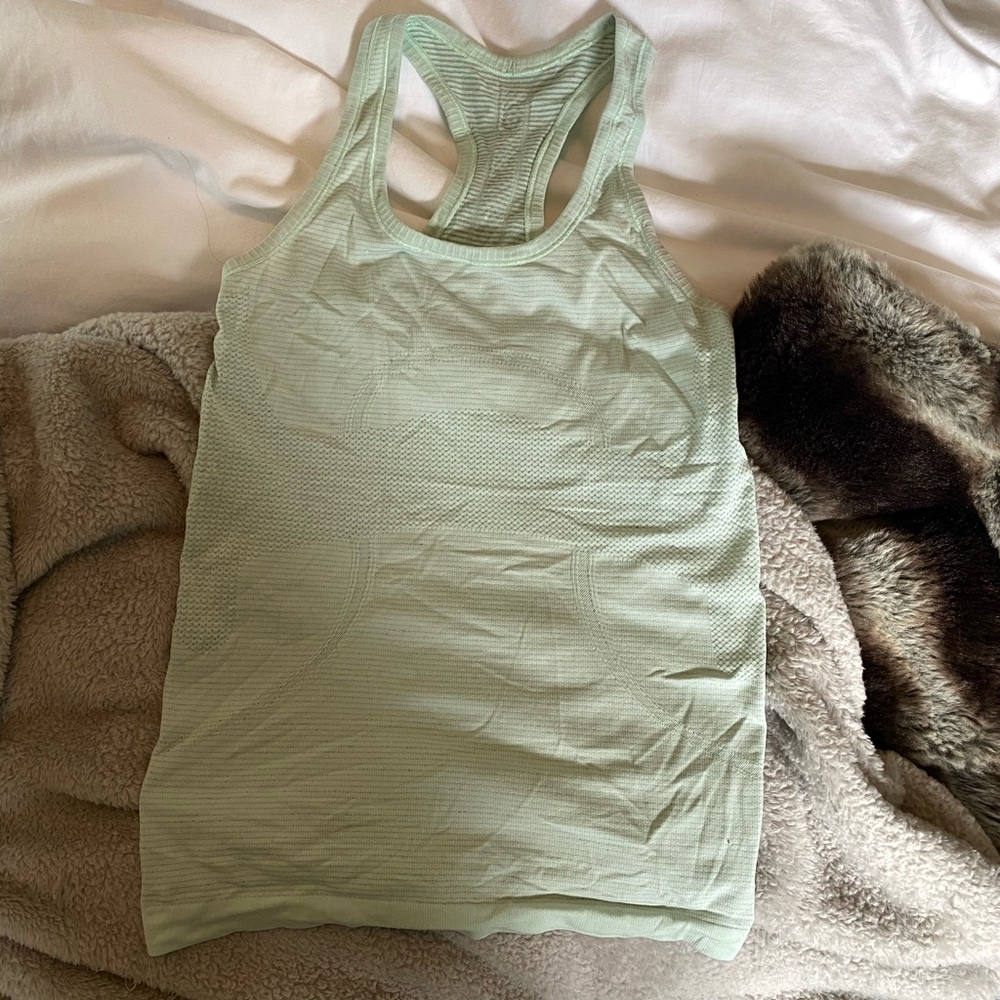 Lululemon swiftly tech racer back